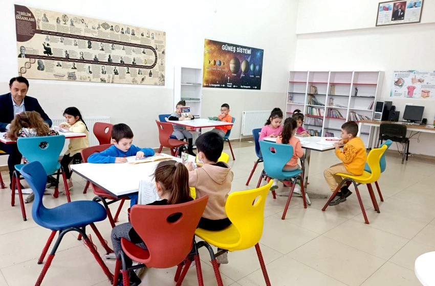  Sivas’ta 668 Okulda Yeni ve Atık Malzeme Kullanılarak Kütüphane Oluşturuldu