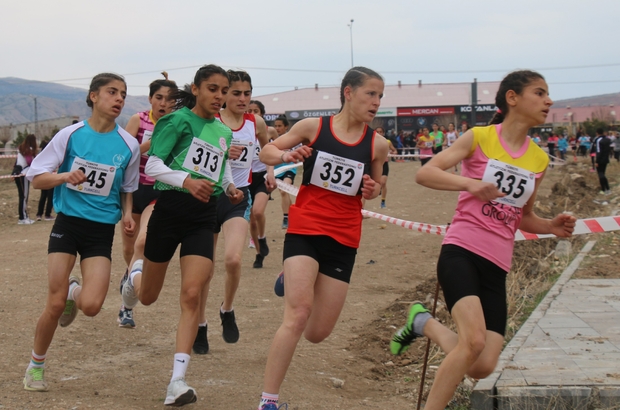  Atletizm kros ligi yarı final yarışları Sivas’ta yapıldı