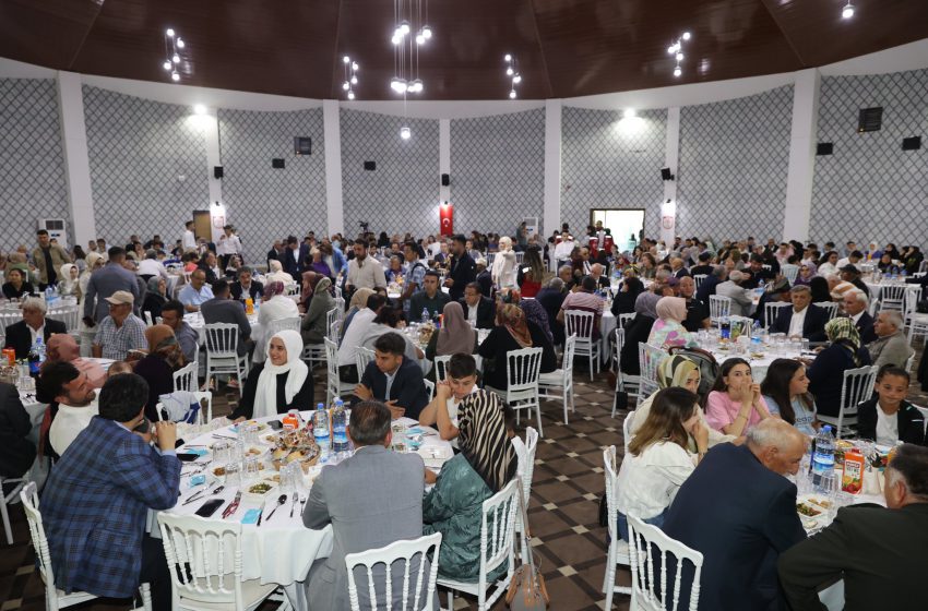  15 Temmuz Demokrasi ve Millî Birlik Günü’ münasebetiyle Şehit Ailelerimiz ve Gazilerin onuruna yemek programı düzenlendi