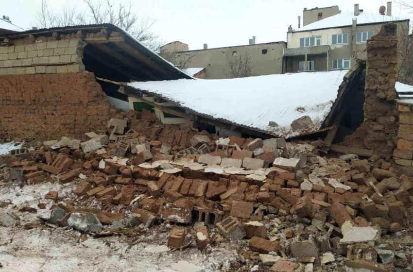  Deprem Sivas’ta hasara neden oldu