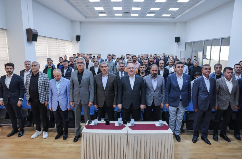  STSO Başkanı Özdemir Sivas Belediye Spor Kulübü’nün olağanüstü genel kuruluna katıldı