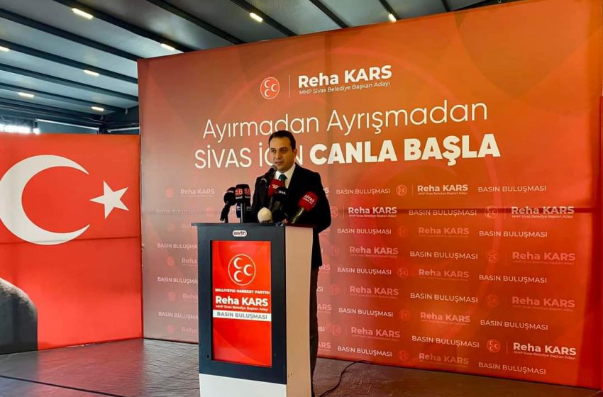  MHP Sivas Belediye Başkan Adayı Reha Kars, adaylığının açıklanmasıyla birlikte ilk basın toplantısını gerçekleştirdi