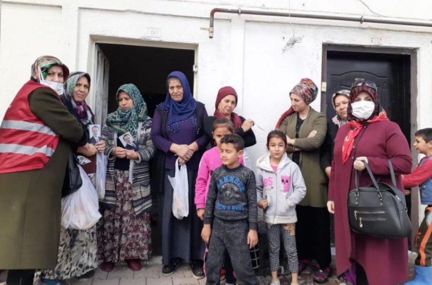  Sivas Yeniden Refah Partisi il kadın kolları sahaya indi