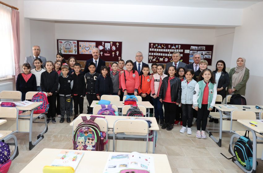  Bayram tatili ile birleşen ara tatilin ardından Sivas il genelinde 113 bin 689 öğrenci ders başı yaptı