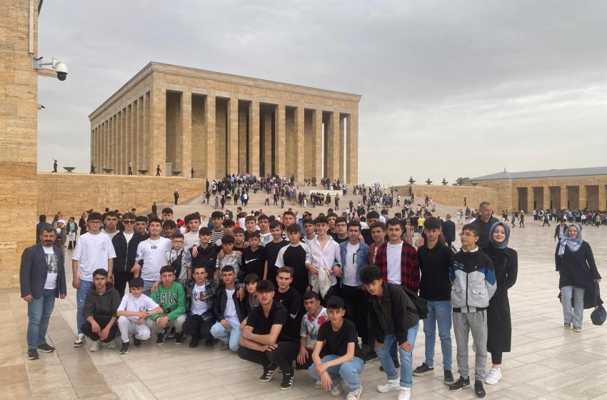  STSO, Sivas MTAL Öğrencileri İçin Ankara Kültür Gezisi Düzenledi