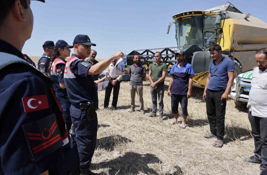  Anız Yangınlarına Karşı Jandarma Ekipleri 24 Saat Eğitim ve Denetimde