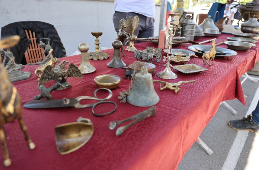  Sivas’ta antika pazarı açıldı