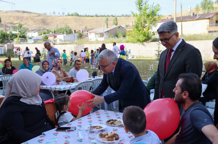  Vali Yılmaz Şimşek; Her çocuğun bir ailesi olmalı