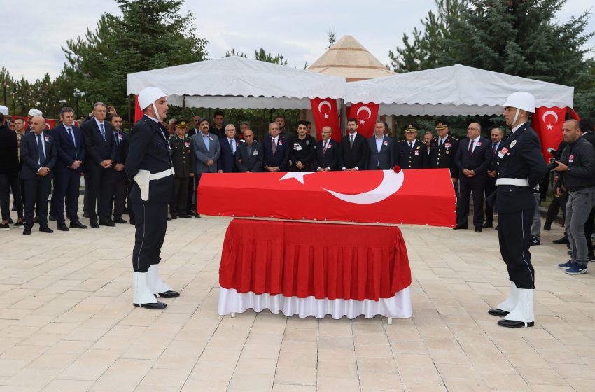  Şehit Polis Memuru Son Yolculuğuna Uğurlandı