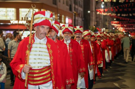 Sivas Kongresi’nin 105’inci yıl dönümü etkinliklerinde Mehteran Gösterisi sahne aldı