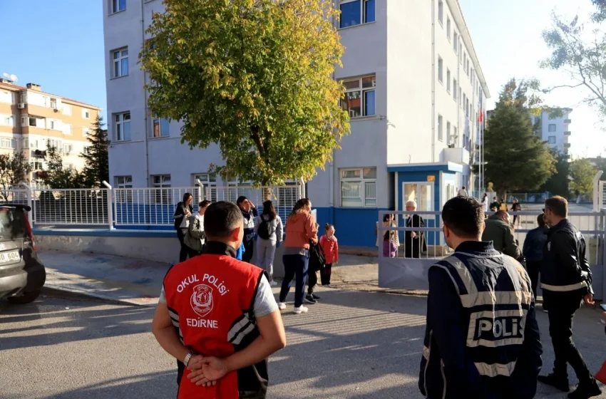  “Okul Polisi” Hem Velilere Hem Öğrencilere Güven Veriyor