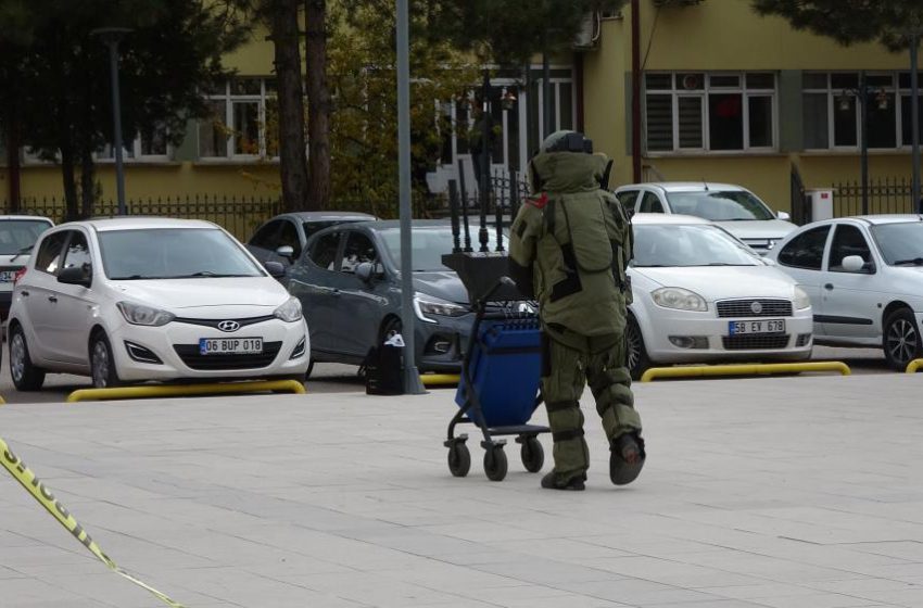  Sivas’ta Yüksek Hızlı Tren garında bomba paniği