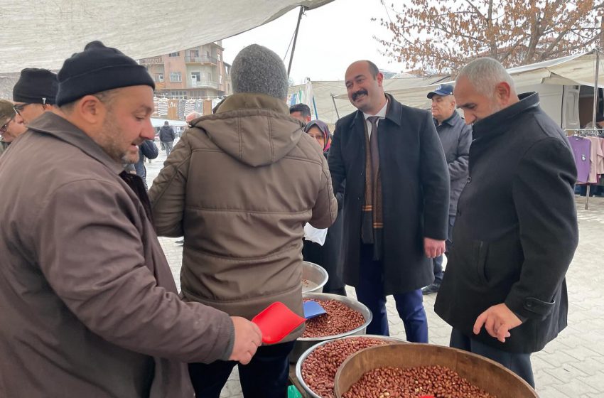  Başkan Akbaş, Çarşı esnafı ve komşularımız ile bir arada olmak her zaman bizleri mutlu hissettiriyor