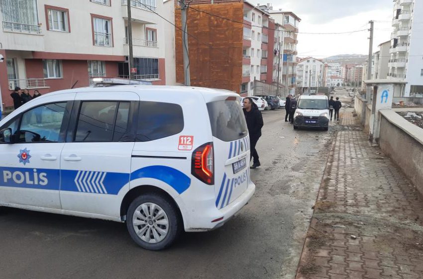  Lise öğrencisi ortaokul öğrencisini bıçakladı