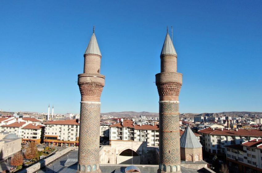  7 asırlık ihtişamlı medrese restore edilecek