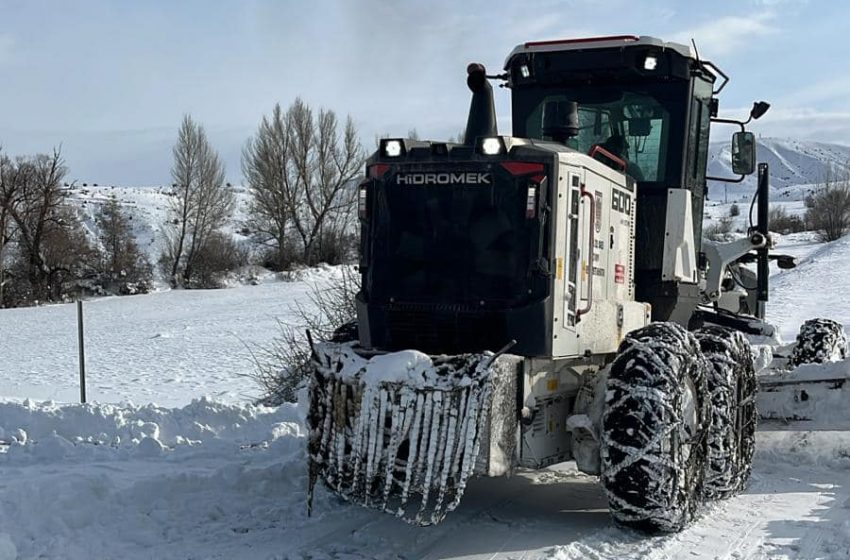  Kaymakam Tutay, Vatandaşlarımızın güvenli ulaşımını sağlamak adına ekiplerimiz çalışıyor