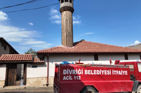 Başkan Akbaş, Camilerde Ramazan Temizliği yapıldı