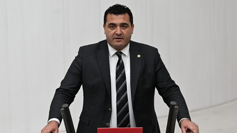  Karasu: Gençlerimiz Vatanı Güçlü Yarınlara Taşıyacak