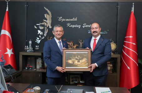 Özgür Özel’den Divriği’ye Selam ve Ziyaret Sözü