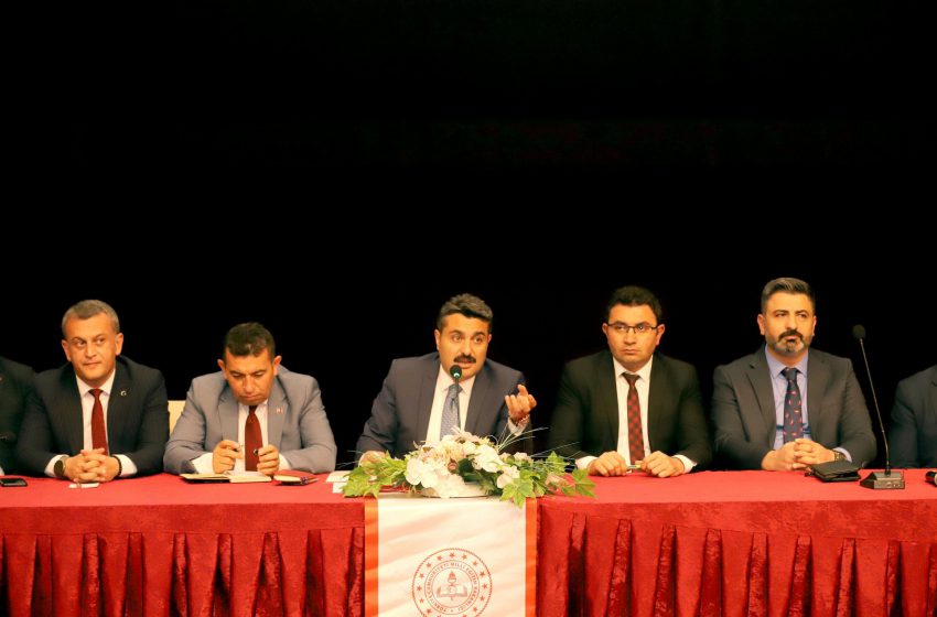 Sivas’ta Okul Müdürleri Değerlendirme Toplantısı Yapıldı