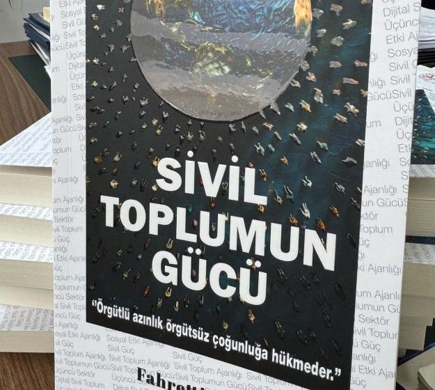 Depremdeki inanılmaz dayanışma kitaplaştı