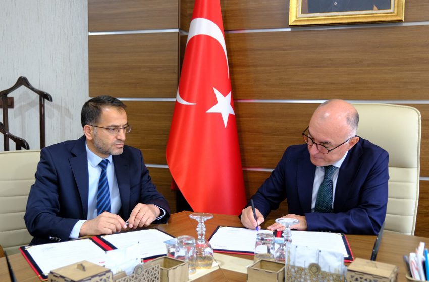  SCÜ ile Cumhuriyet Teknokent Arasında İş Birliği Protokolü İmzalandı