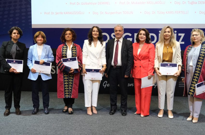 SCÜ’de Akademik Başarılar Teşvik Ödülleriyle Taçlandırıldı