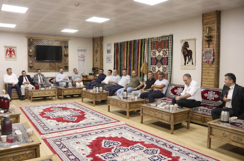  Millî Eğitim Yöneticileri Yeni Görev Yerlerine Uğurlandı