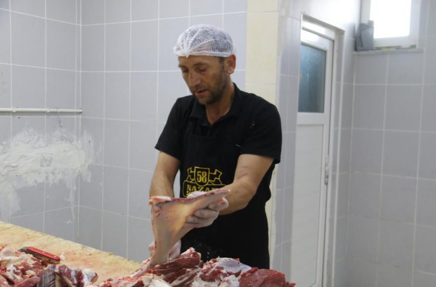  Selçuklu’dan kalan gelenek asırlardır sürdürülüyor, büyülerden korunmak için kürek kemikleri kırılıyor