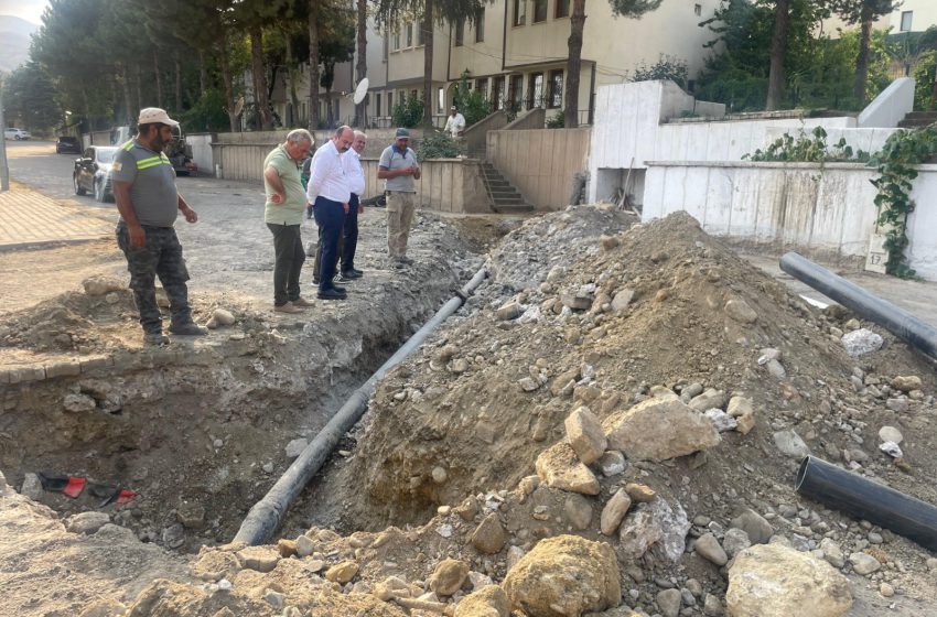 Divriği Belediyesi’nden İlçe Genelinde Yoğun Çalışma Mesaisi