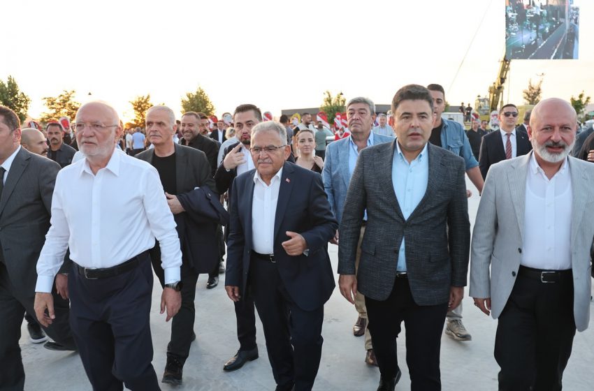  Dünya Sivaslılar Günü’nde Gönül Köprüleri Kuruldu, Kayseri’de Düzenlenen Etkinlikte Binlerce Sivaslı Buluştu
