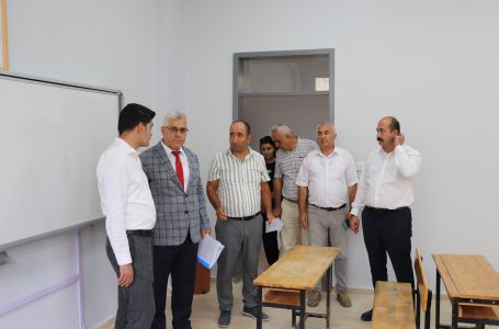 Kaymakam Şit ve Başkan Akbaş, Mustafa Necati İlk-Ortaokulu’nu İnceledi