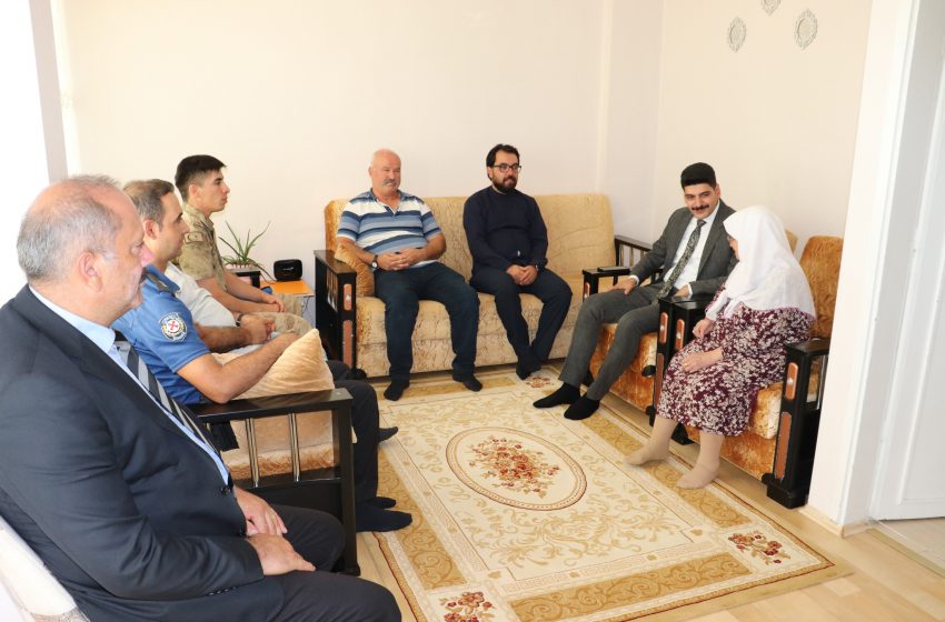  Kaymakam Yunus Şit’ten Şehit Ailelerine Ziyaret