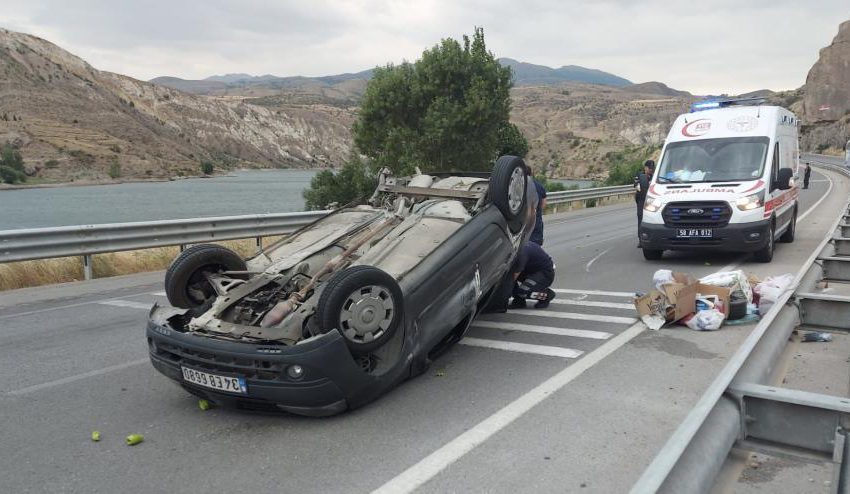  Lastiği kopan otomobil takla attı: 1 yaralı