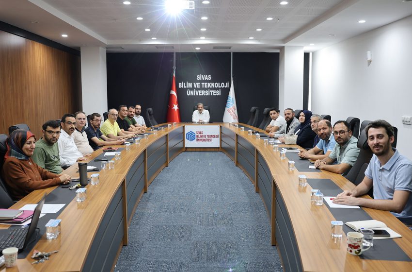 SBTÜ’de Sektör ve Akademi Güçlerini Birleştirdi