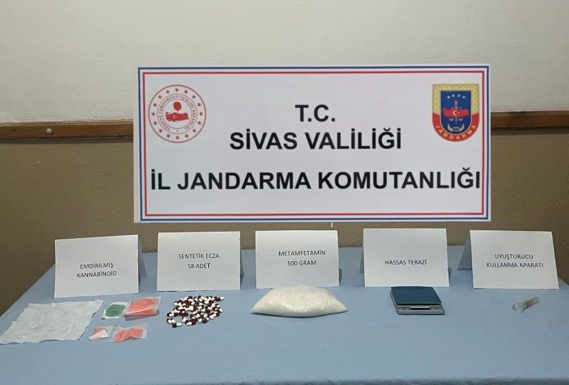 Sivas’ta Jandarmadan Uyuşturucu Operasyonu