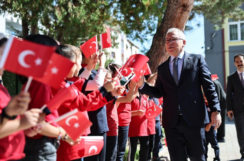  İlköğretim Haftası Coşkuyla Kutlandı