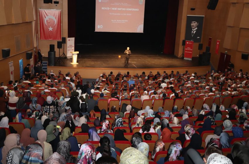 Mevlid-i Nebi Haftası’nda Sivas’ta Yoğun Katılımlı Konferans