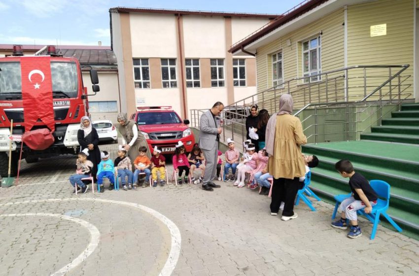  Minikler orman yangınlarına karşı bilinçlendirildi