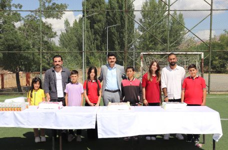 Şehit Şeyda Yılmaz’ın Aziz Hatırasına Öğrencilere Çanta ve Kırtasiye Desteği