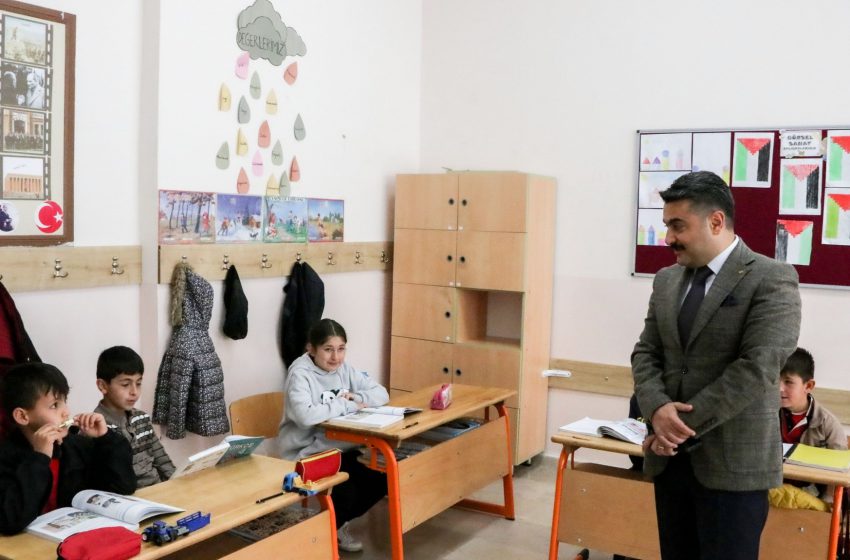 Eğitimde Başarının Yolu Kitaptan Geçiyor