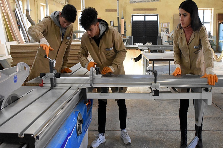  Palandöken, “Esnaf ve sanatkarın gözü yeni yasama yılında”