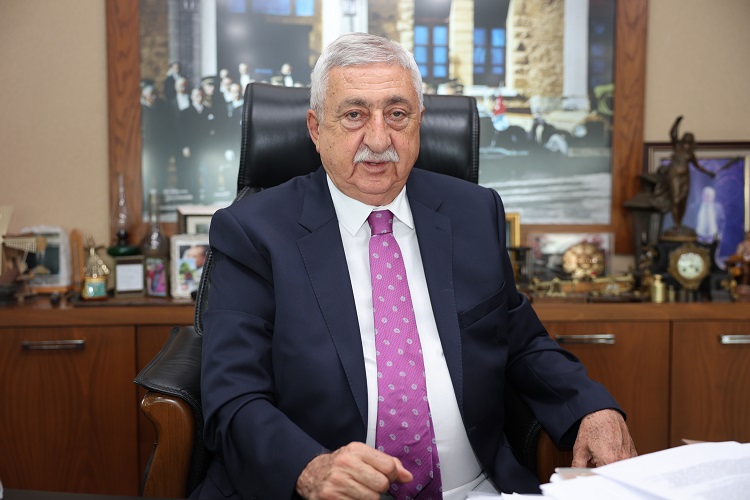  Palandöken, “Türkçemiz binlerce yıllık kadim bir mirastır”