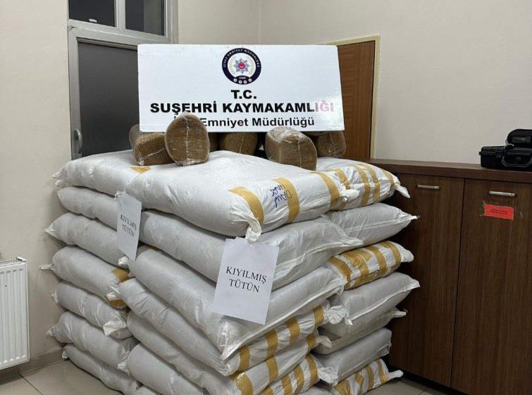 Sivas’ta kaçak tütün operasyonu: 900 kilo kıyılmış tütün ele geçirildi