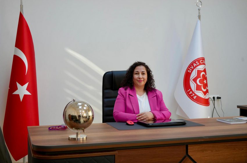  SCÜ’lü Akademisyene Prestijli “Teknogirişim Rozeti” Ödülü