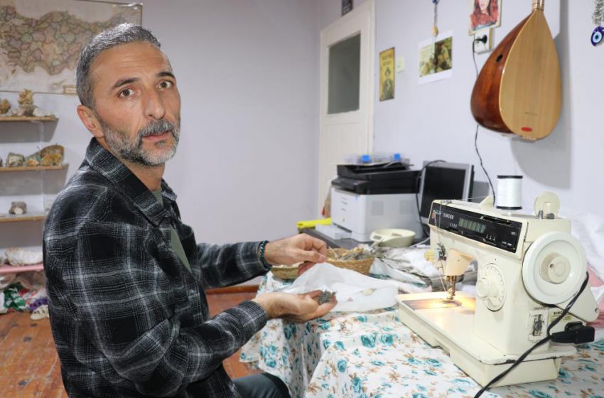  Uyku problemine karşı duyarsız kalamadı, Sivas’ın doğal taşları ile radyasyon savar yastık geliştirdi