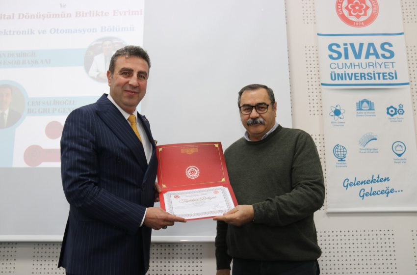  Demirgil’den Üniversiteli Gençlere Kariyer Önerileri