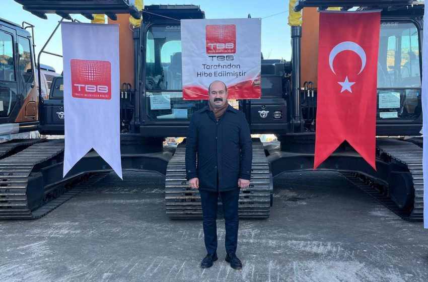  Divriği Belediyesi’ne Yeni İş Makinesi