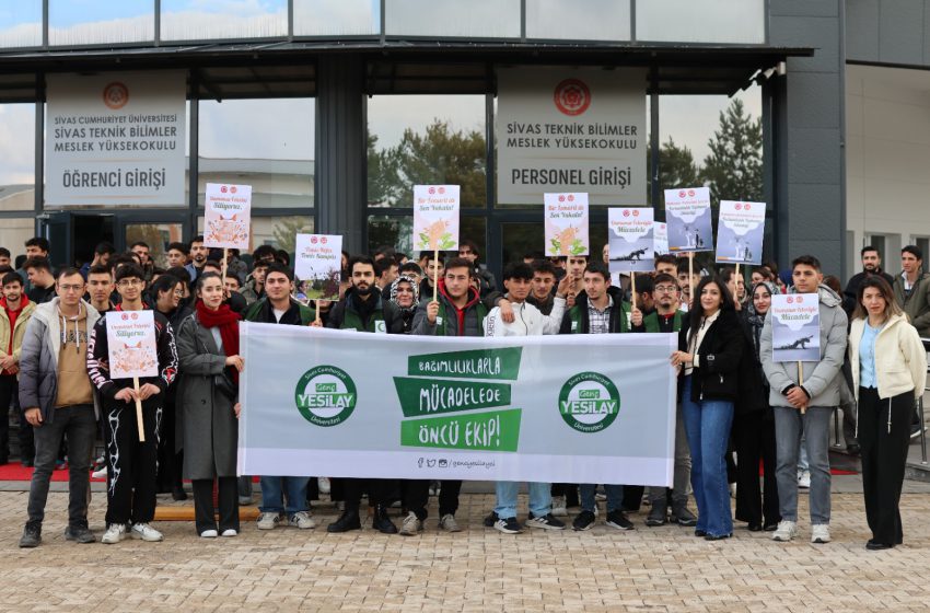  Sivas Cumhuriyet Üniversitesi’nde İzmarit Toplama Etkinliği Gerçekleştirildi