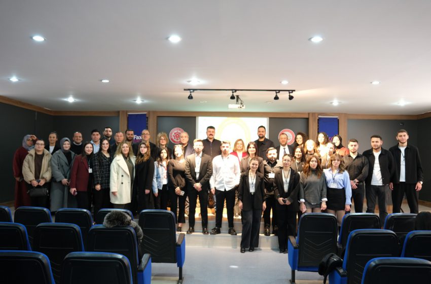  Tekstil Sektörünün Bugünü ve Geleceği İİBF’de Ele Alındı